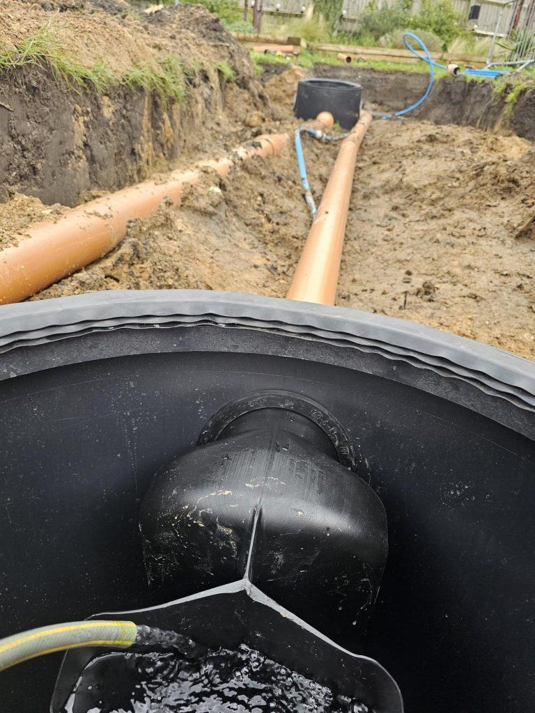 Graf delivers extraordinary rainwater harvesting tank to historic cricket club